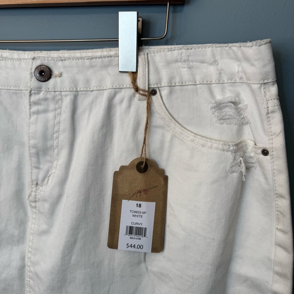 True Craft White Distressed Raw Hem Denim Skirt. NWT. Curvy Women’s 18 - Picture 6 of 13
